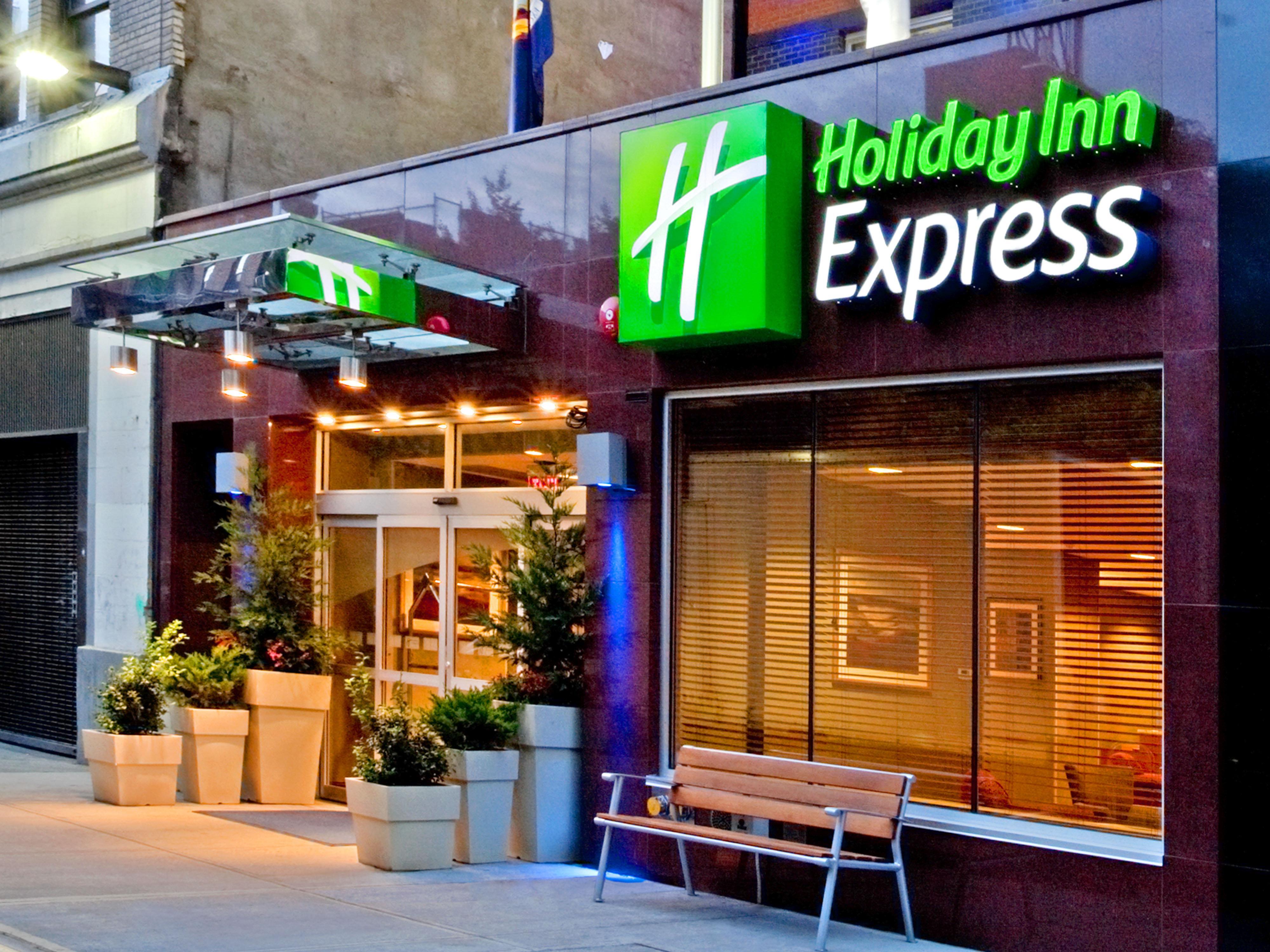 Holiday Inn Express - Times Square, An Ihg Hotel New York Exteriör bild